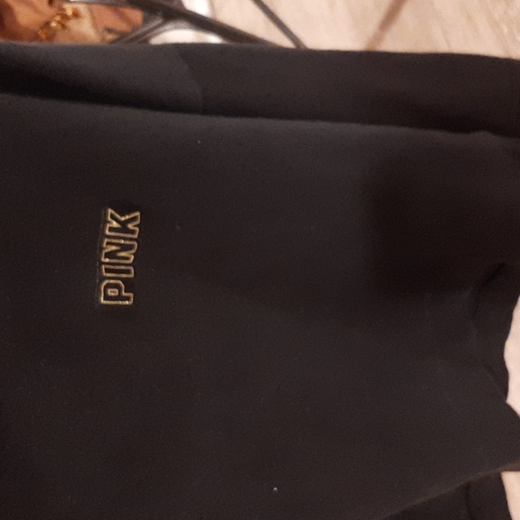 Women's Size L Victoria's Secret Pink Black Sweatshirt White Pink On The Back - Picture 3 of 7
